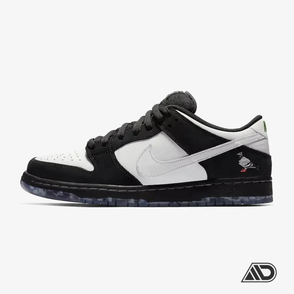 Dunk Low Panda Pigeon