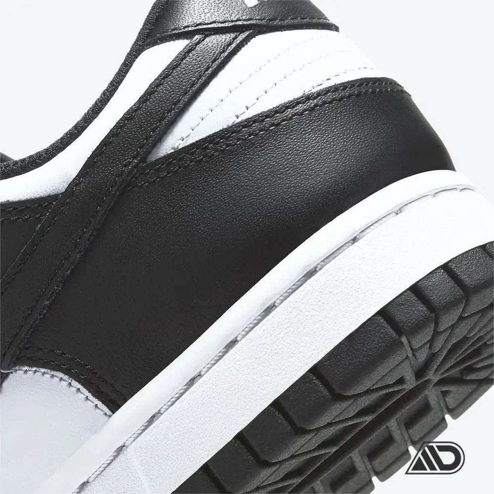 Dunk Low Retro White Black Panda